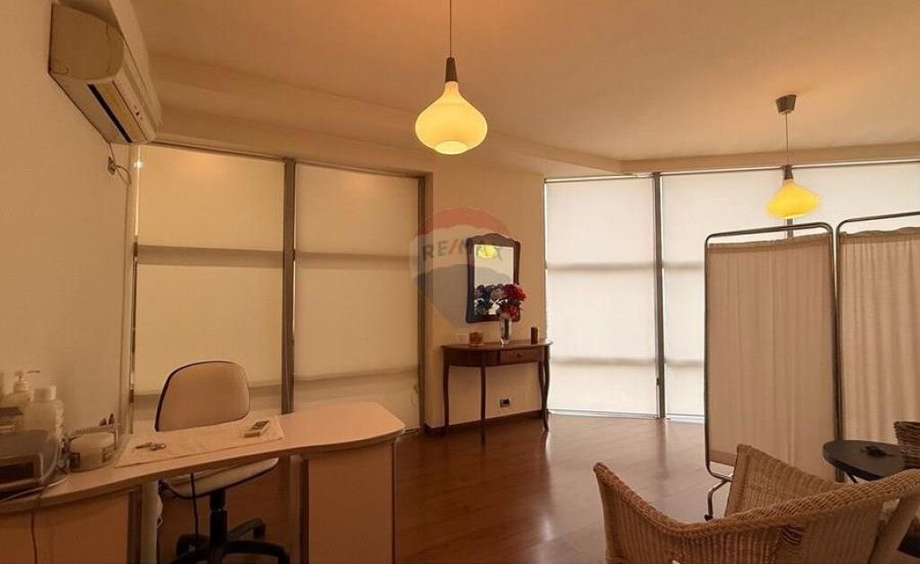 Ambjent per qira - Ish Ekspozita ID: 530261084-48