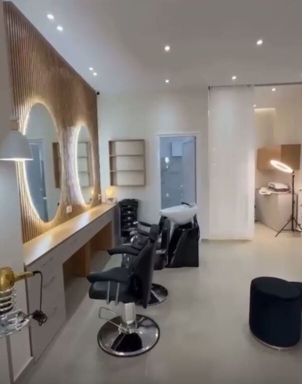 DYQAN ME QERA 50 M2 RRUGA E KAVAJES 150.000 LEKE FH-65593