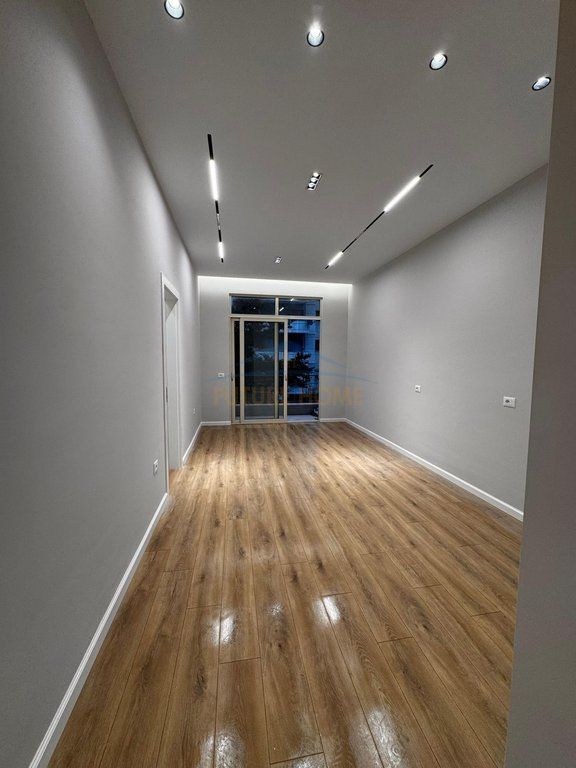 For sale, 2+1 Apartment Unaza e Re, Tirana