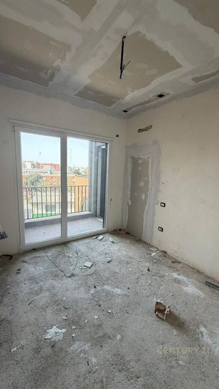 Apartament 1+1 per shitje tek Rr.Kavajes! 120,000 € Sip. Totale  54m2