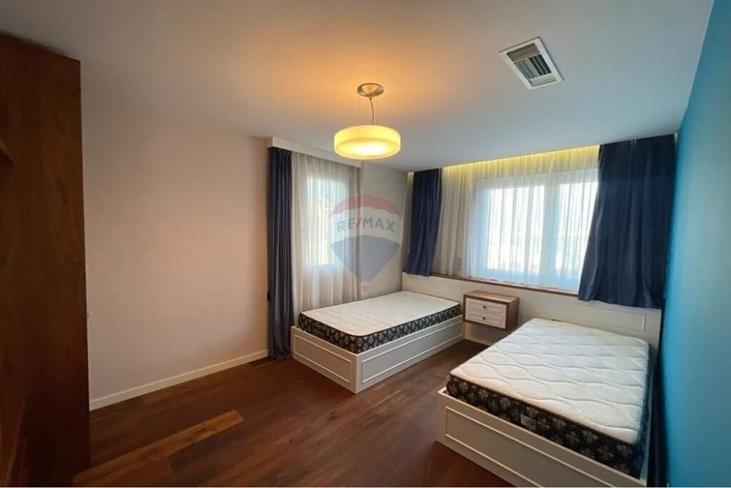 APPARTAMENTO DI LUSSO 2+1+2 CON 2 POSTI AUTO