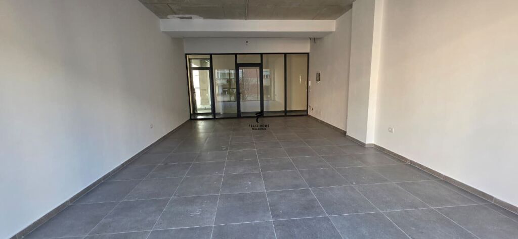 OFFICE FOR RENT 61 M2 BARRICADES STREET 1200 EURO FH-65655