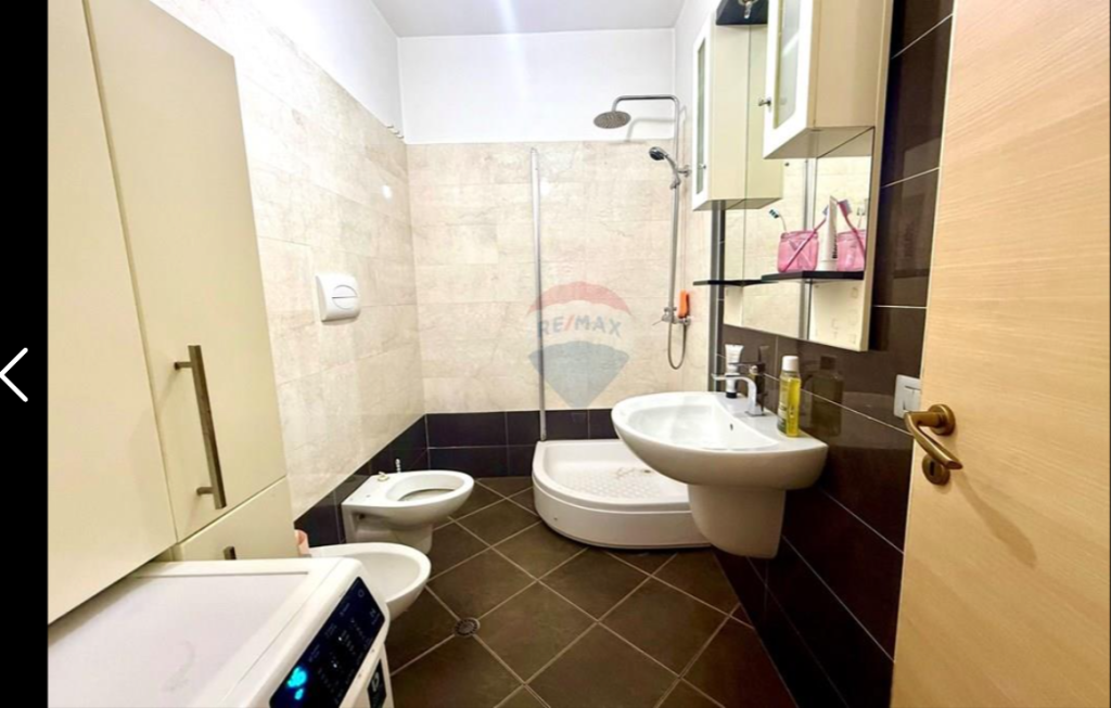 Apartment for sale 2+1+2 near the United School