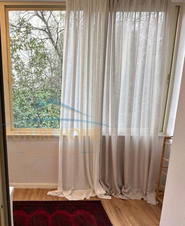 Rent, Apartment 1+1 Petro Nini!