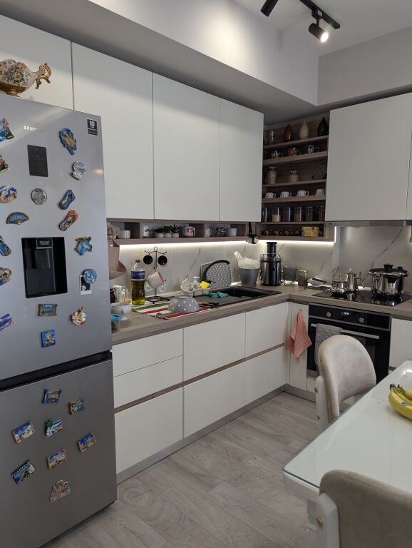 Shitet apartament 2+1+2+🅿️ ne Don Bosco,te Rruga Egnatia!