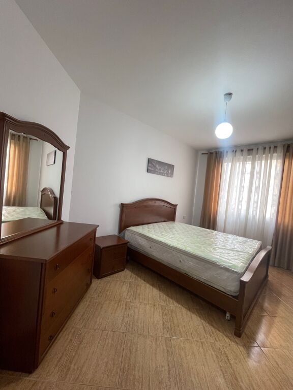 Apartment 2+1+2 for rent at the Commune of Paris