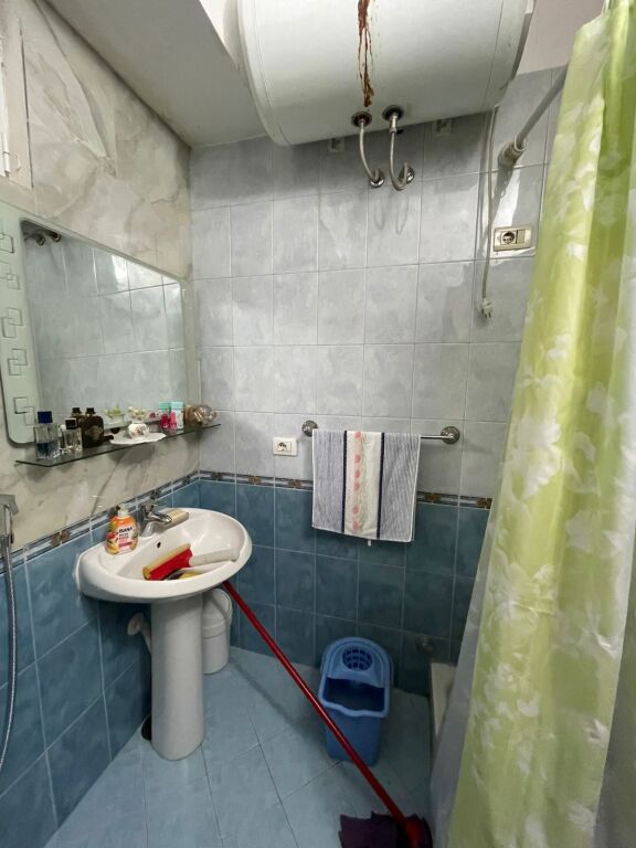 Apartment 2+1+2 for rent - near Garden Building, Kavajës Street