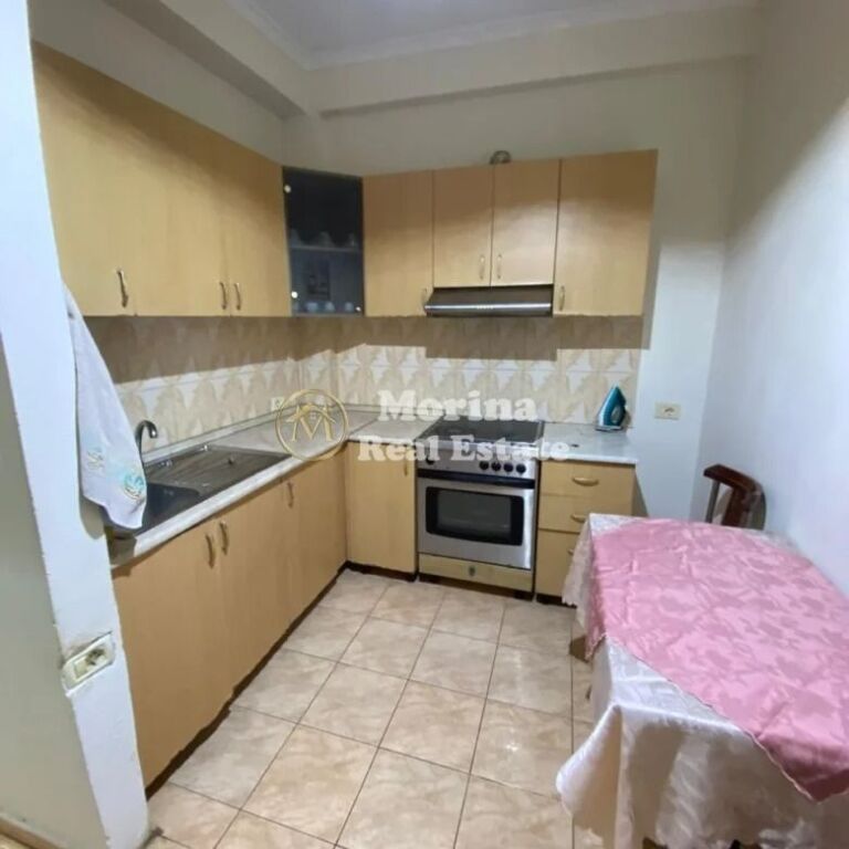 Qera | Shtëpi private 1 + 1 | Rruga e Dibrës | 400 €/muaj