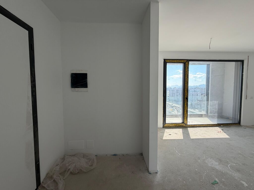 Shitet apartament 2+1+🅿️ per shitje tek kompleksi Akses Tirana