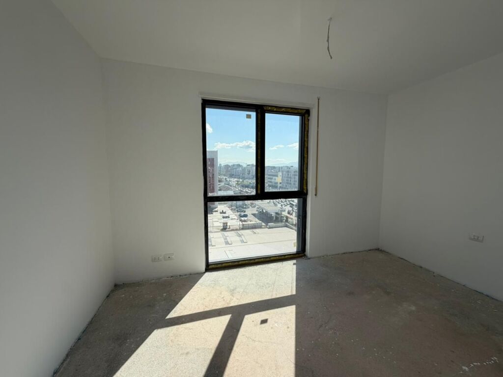 Apartament 2+1+Parking per shitje tek Akses Tirana prane Casa Italia.