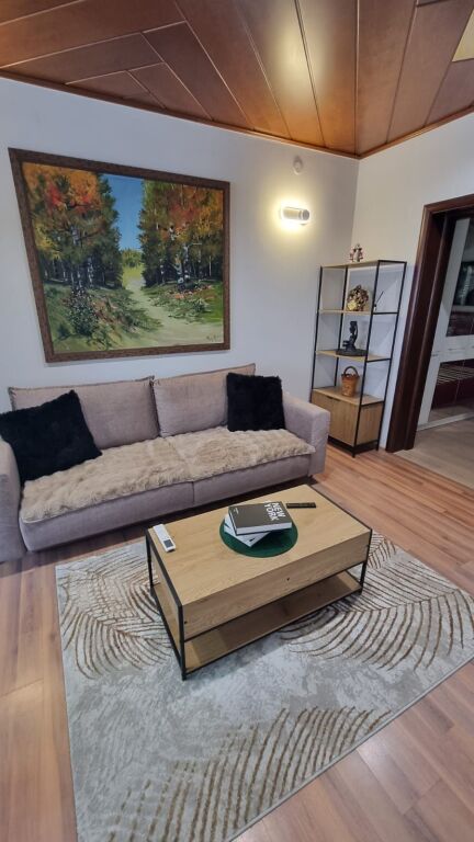 Appartamento 1+1 in Affitto in Via Kavaja vicino a Globe