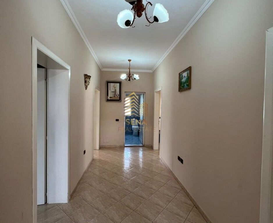 Affitto, Ingresso Privato, 2+1+balcone+Posto Auto, Yzberisht, 450 Euro/Mese