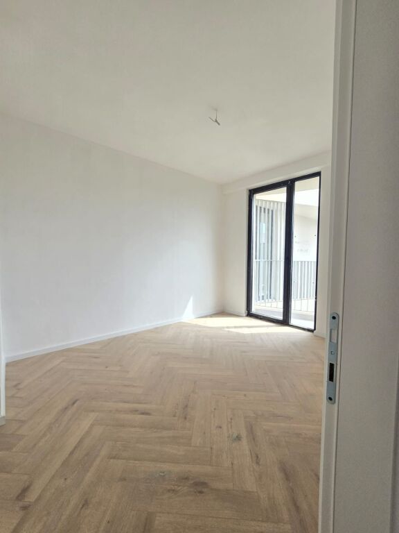 Office for rent at Mine Peza