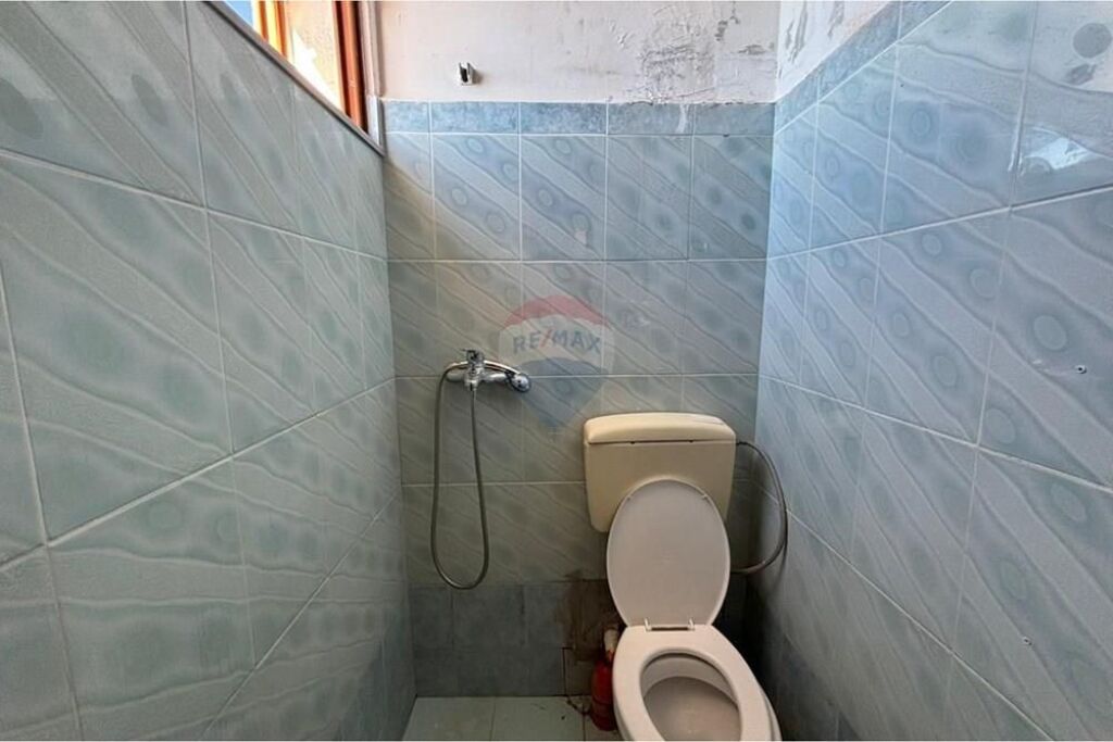 Vile 3 kateshe ne shitje , Dhermi