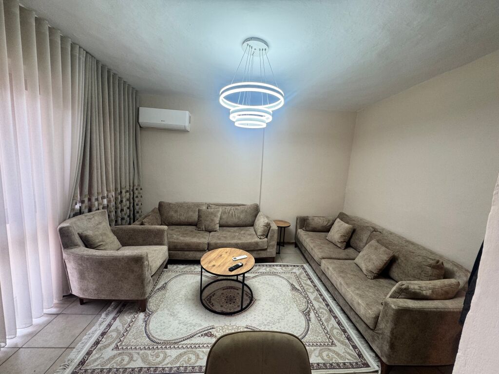 🏡 Jepet me qera apartament 1+1 – Rr. Mine Peza