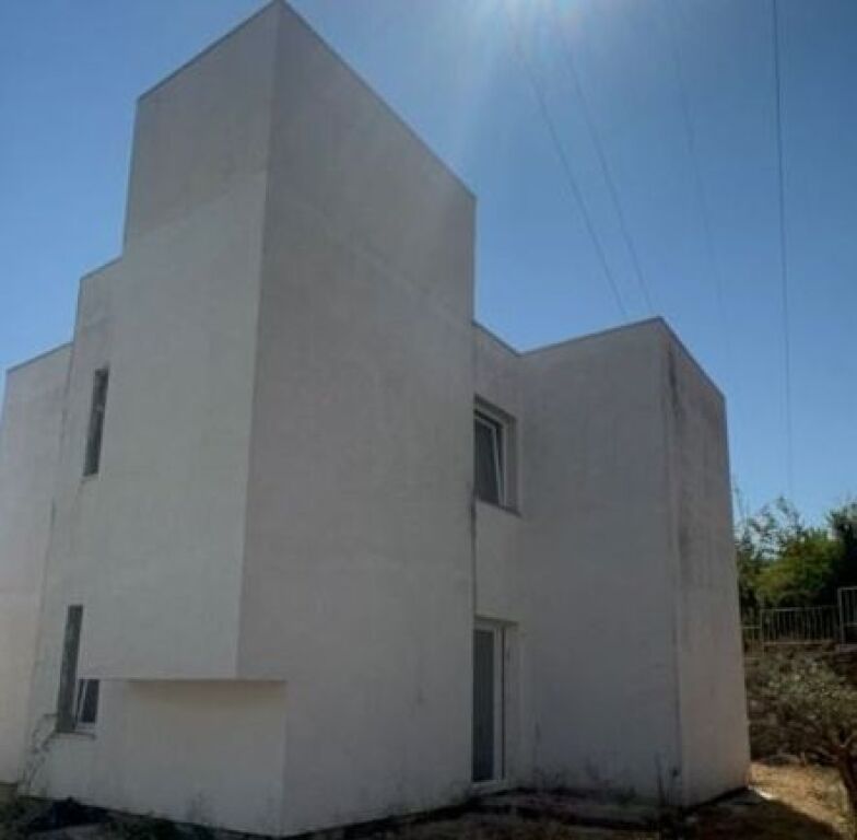 Shitet vilë – rezidencë e qetë dhe e sigurtë