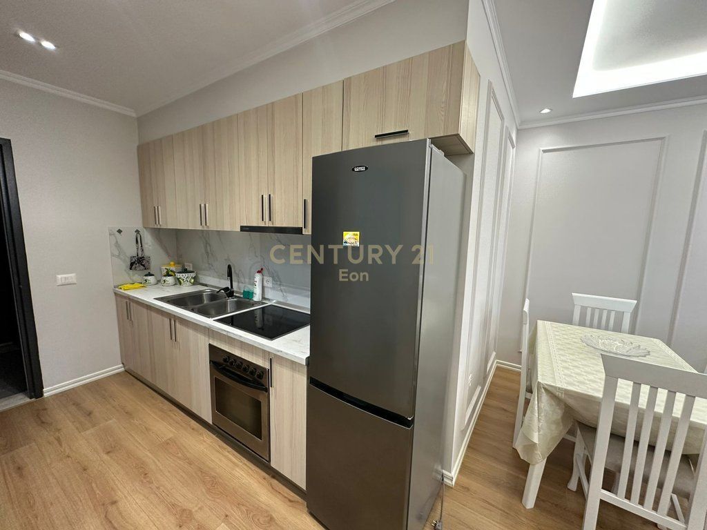 JEPET ME QIRA APARTAMENT 1+1 NE TEK SHKEMBI KAVAJES, DURRES !