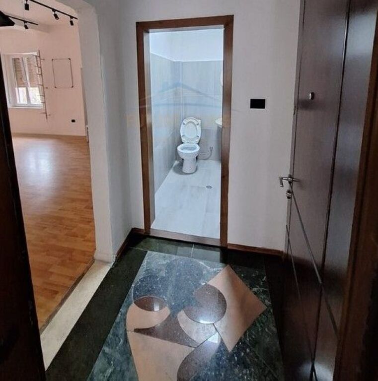 Affitto, Locale per Uffici, Blloku.