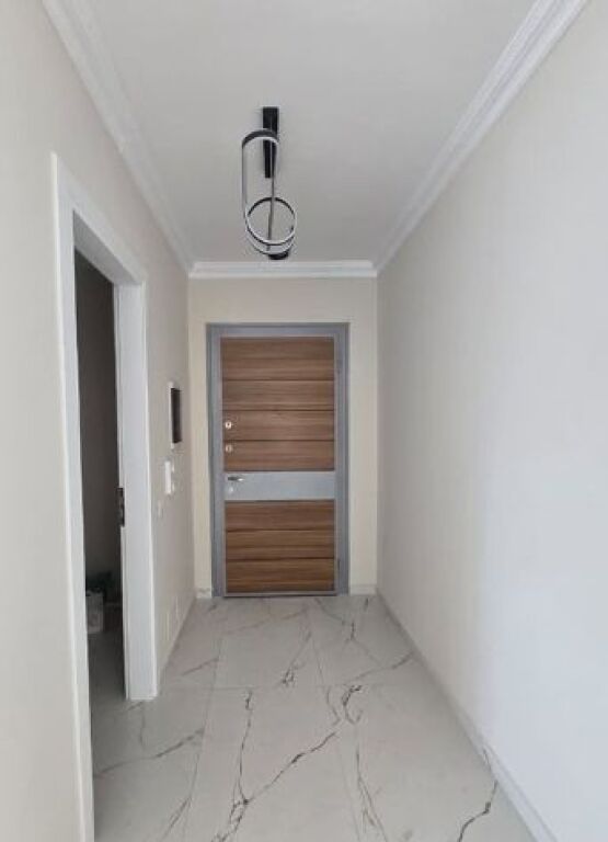 Apartment 2+1 empty for rent– ideal for living or office