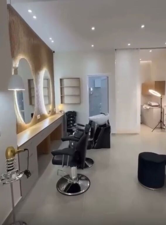 Super salon for rent on Kavaja street