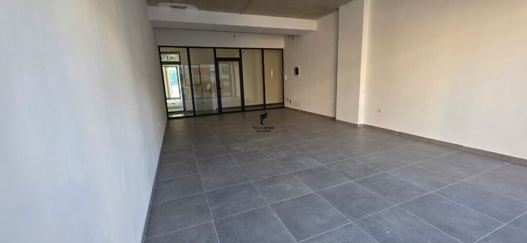 OFFICE FOR RENT 103 M2 BARRICADES STREET 2000 EURO FH-65663
