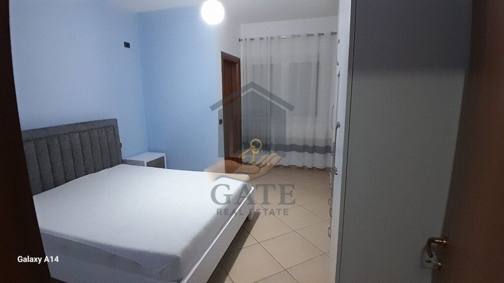 Jepet me qera, Apartament 2+1+2, pranë Kazazit, Durrës
