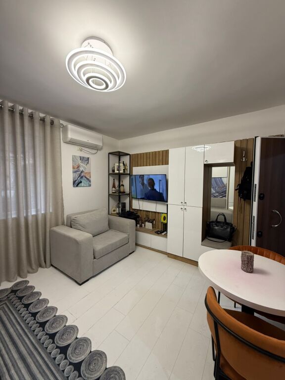 Shitet Garsoniere – Ali Demi