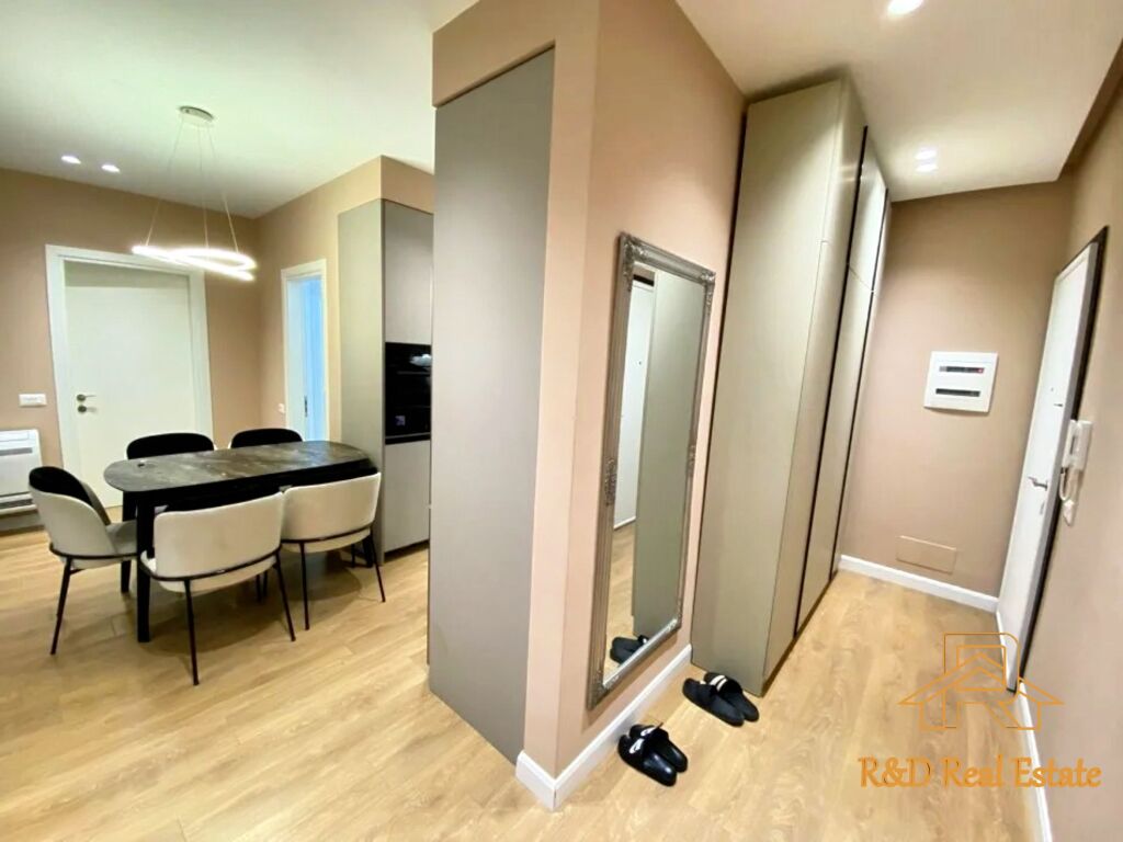 🏡 Apartment 2+1 for rent – Rruga e Dibrës