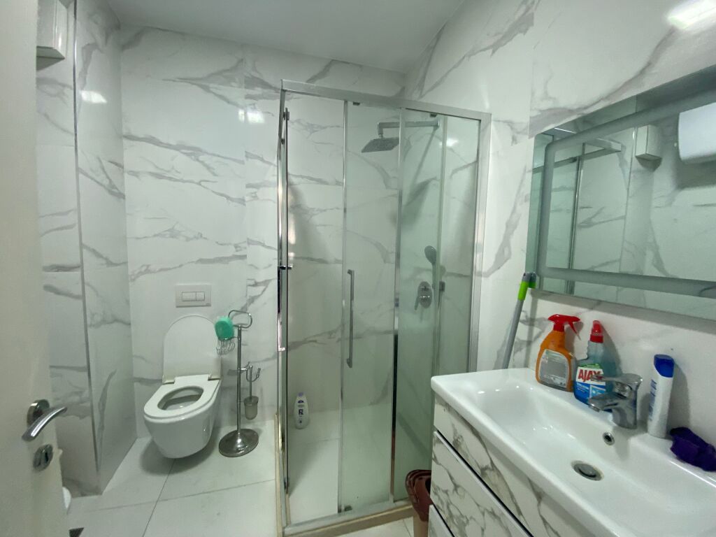 Apartament 2+1 per qira ne Astir !