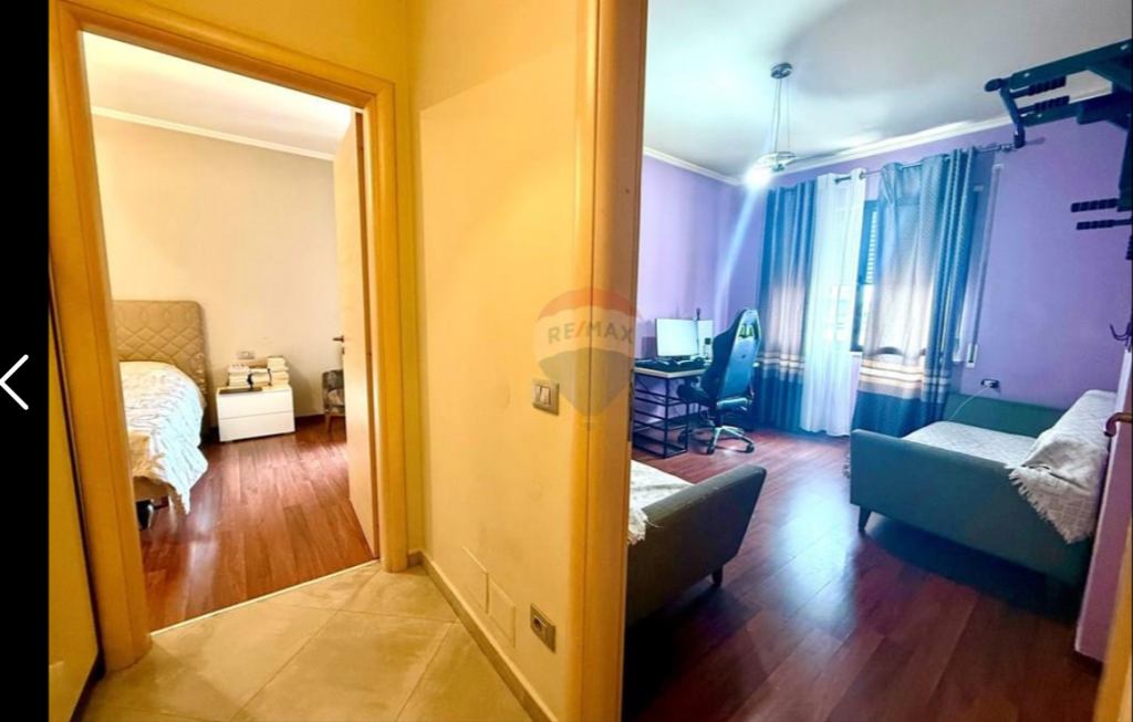 Apartment for sale 2+1+2 near the United School