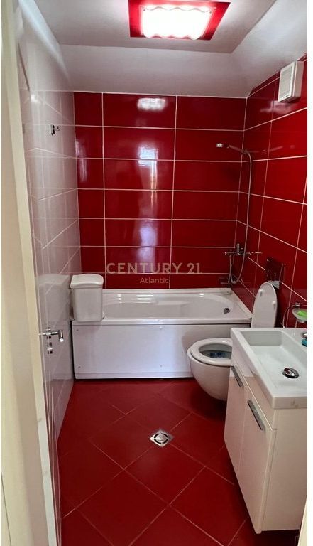 Appartamento 2+1+2 In Vendita a Mali i Robit, Durres