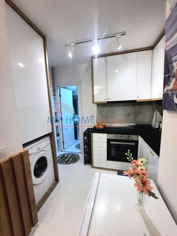 Garsoniere ne shitje Ali Demi Tirane