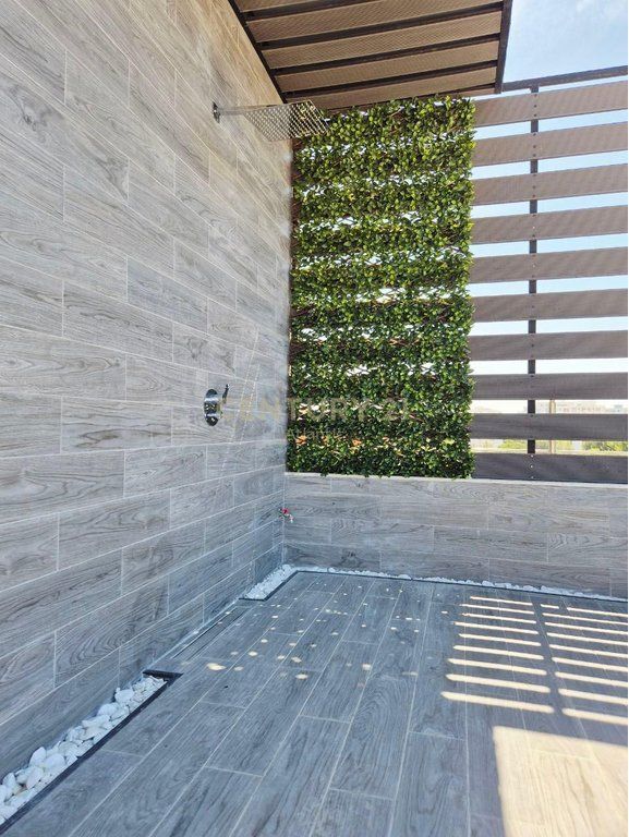 PENTHOUSE FOR SALE IN THE BEACH AREA