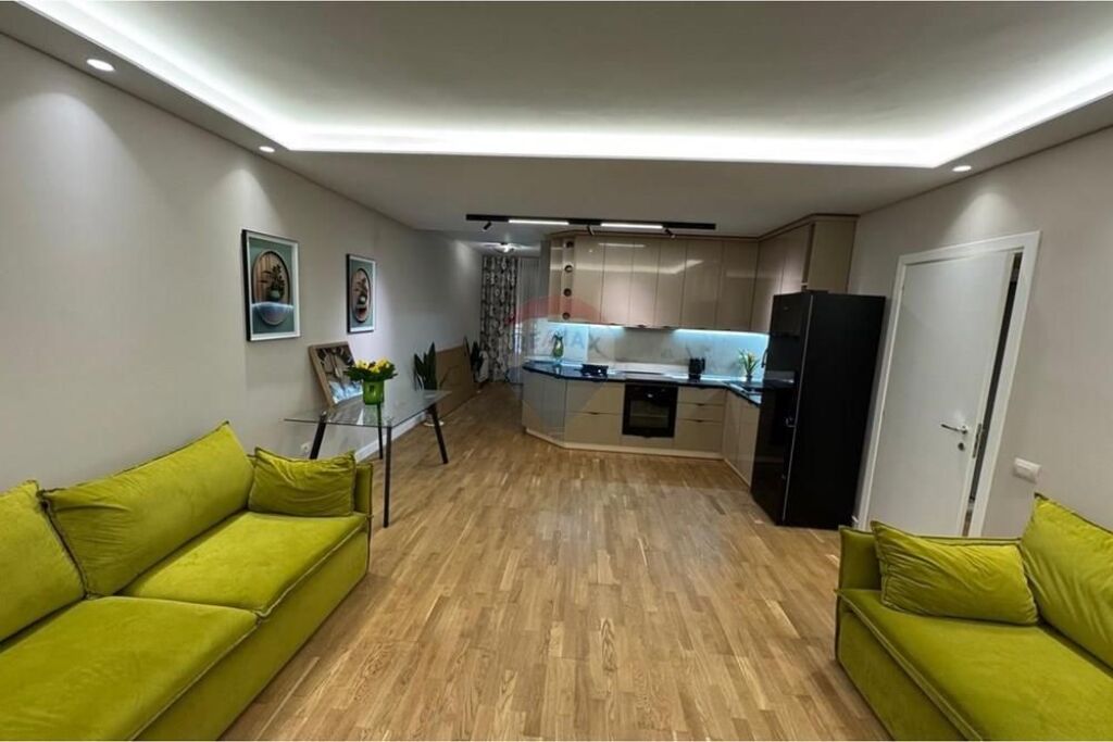 APARTAMENT LUKSOZ 1+1 PER QIRA-KOPSHTI ZOOLOGJIK