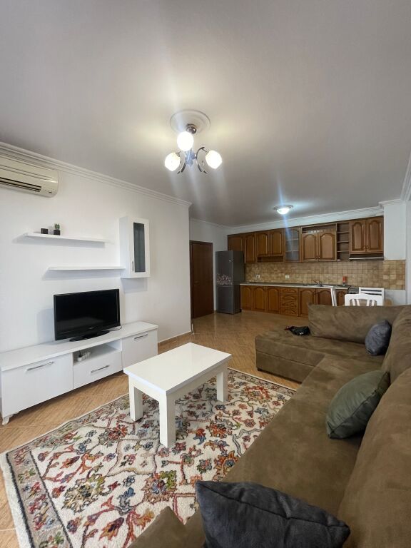 Apartment 2+1+2 for rent at the Commune of Paris