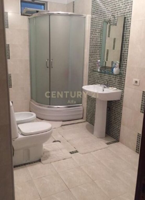 Apartament 1+1 me qera– i mobiluar dhe me pamje të hapur