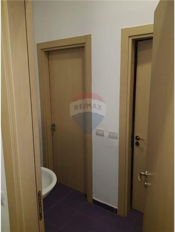 Zyrë - Për Qira - Siri Kodra, Tiranë