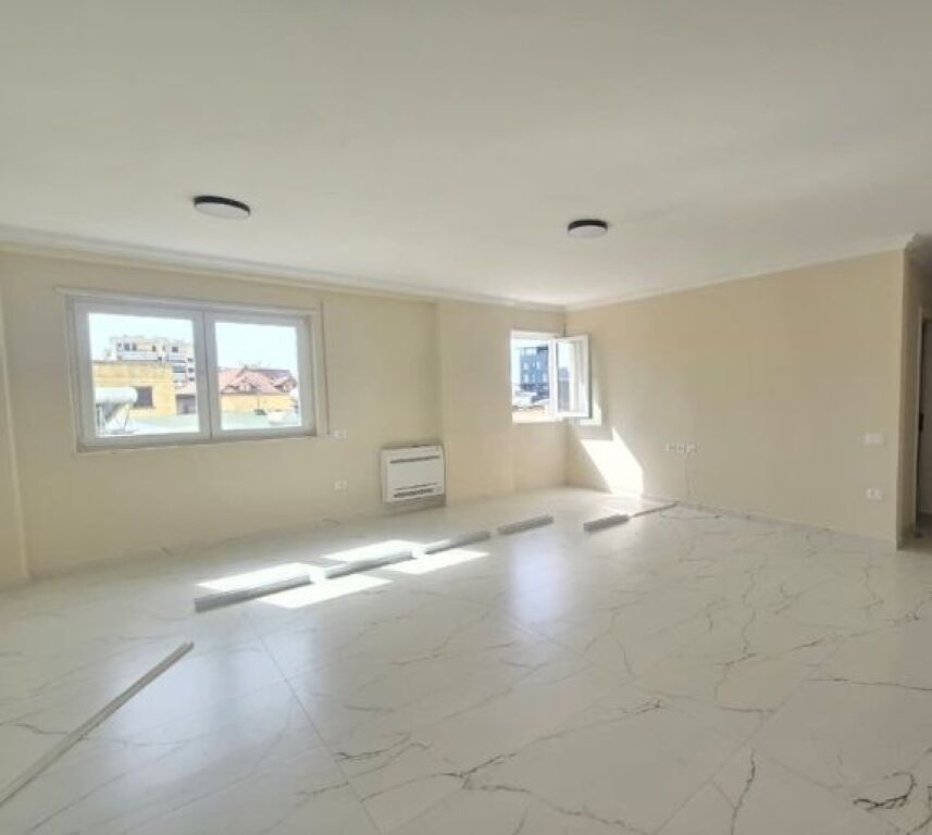 Apartment 2+1 empty for rent– ideal for living or office