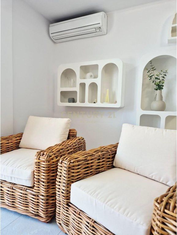 PENTHOUSE FOR SALE IN THE BEACH AREA