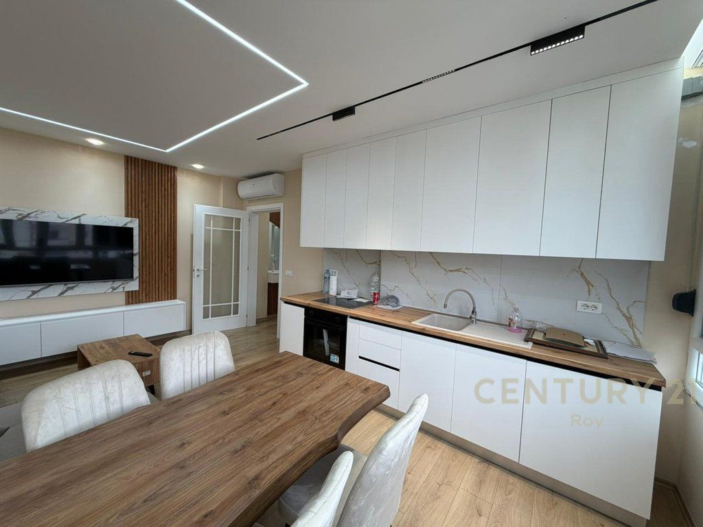 APPARTAMENTO 2+1 IN AFFITTO A LAGJA 5 DURRES!!!