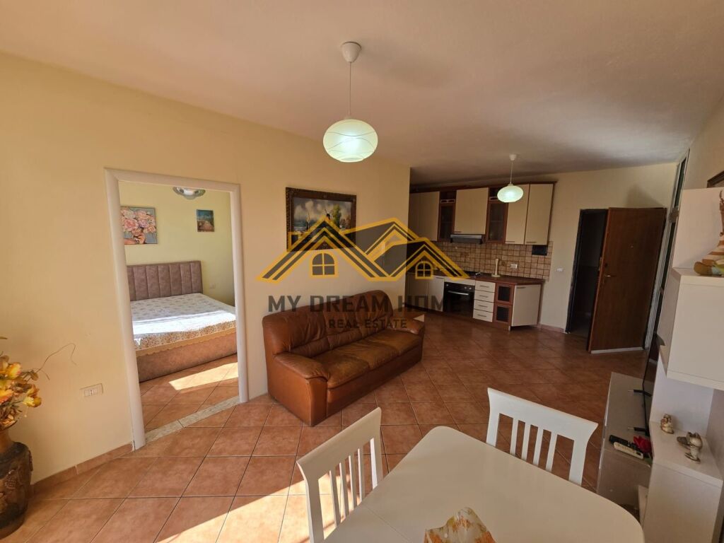 JEPET ME QIRA APARTAMENT 1+1 PLAZH DURRES