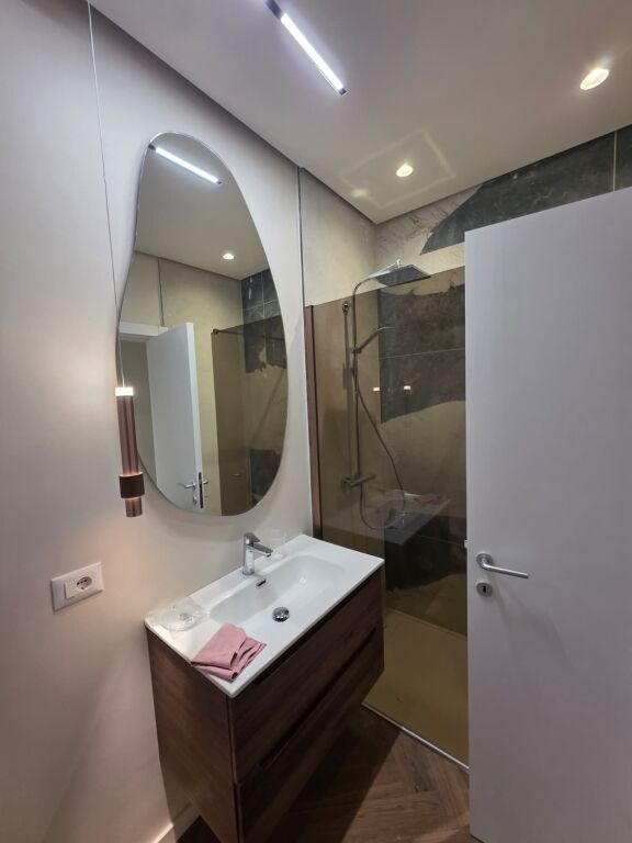 Jepet me qira 2+1+2 DON BOSKO 900€