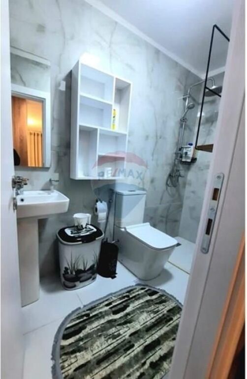 Garsoniere per shitje ne Ali Dem