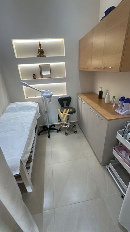 BEAUTY SALON 45 M2 FOR RENT AT SQUARE 21 – 1,500 EURO