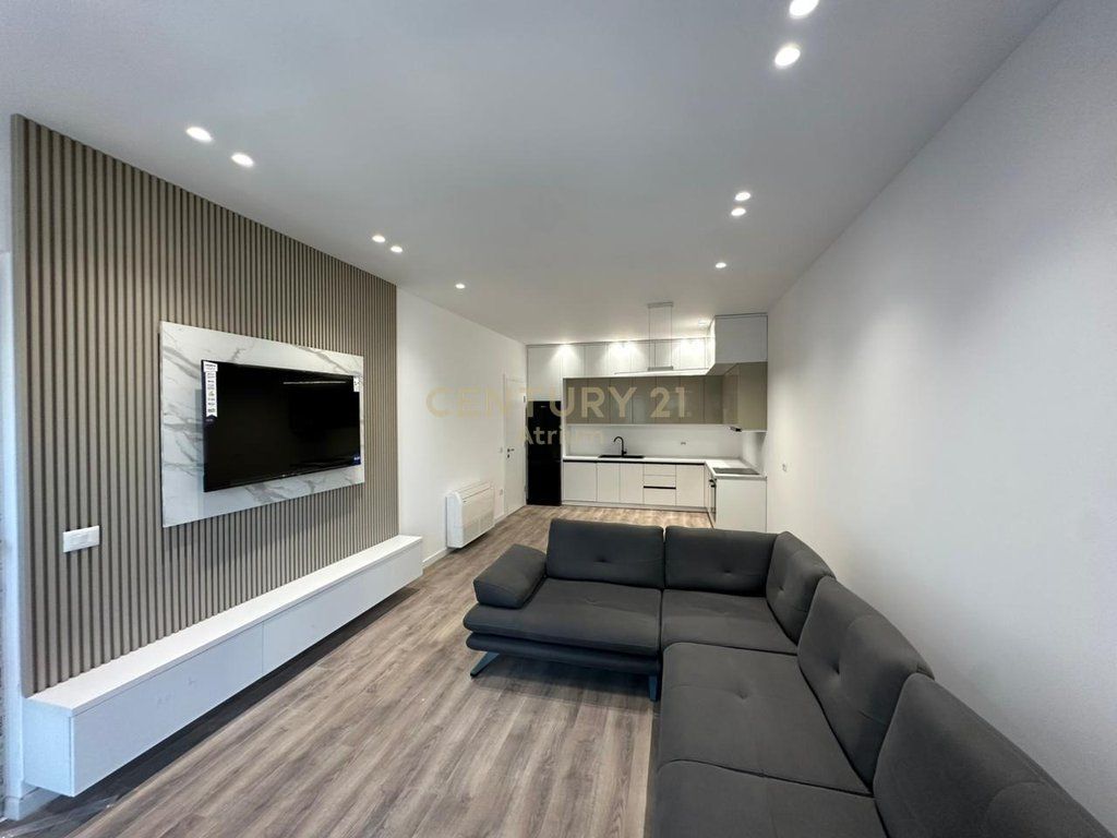 FOR RENT APARTMENT 1 + 1 AT EMERALD CENTER 5 MAJI STREET !