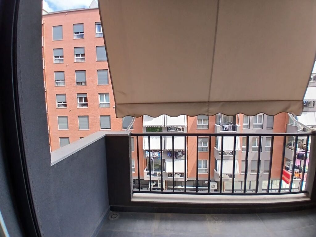 In Affitto Appartamento 2+1+2 Bagni + 1 Balcone