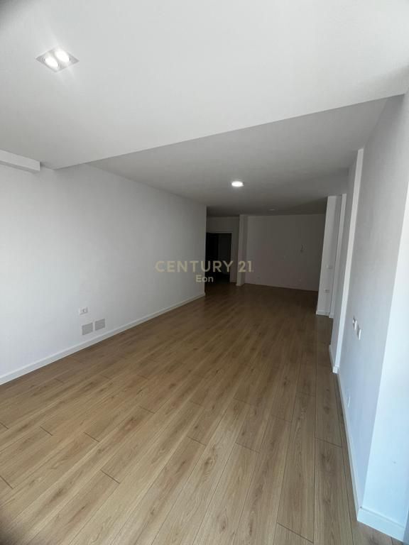 Apartament 2+1 Për Shitje në Plazh, Durrës!