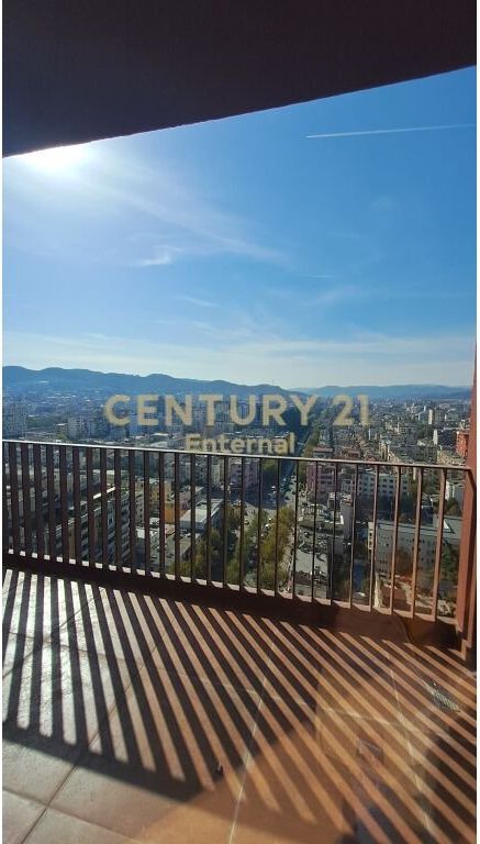 Zyre 2+1+Parkim per qira te Garden Buildin