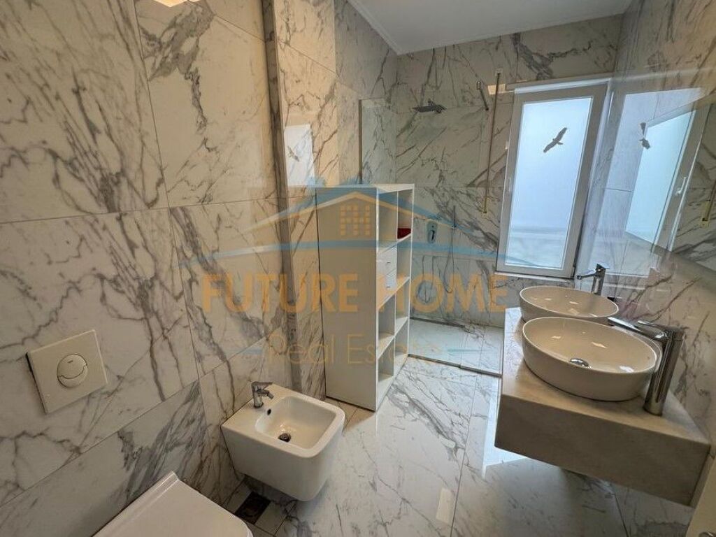 In vendita, Villa, Metatron Residence, Farke