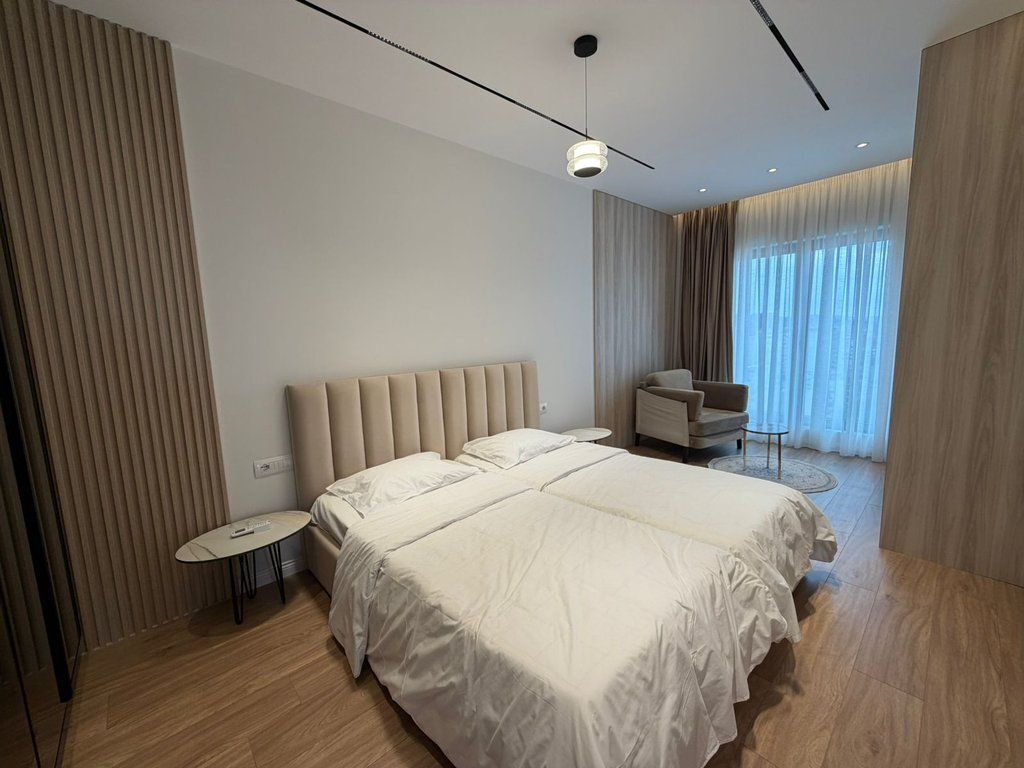 Modern 1+1 apartment plus parking space for rent near the center of Tirana!